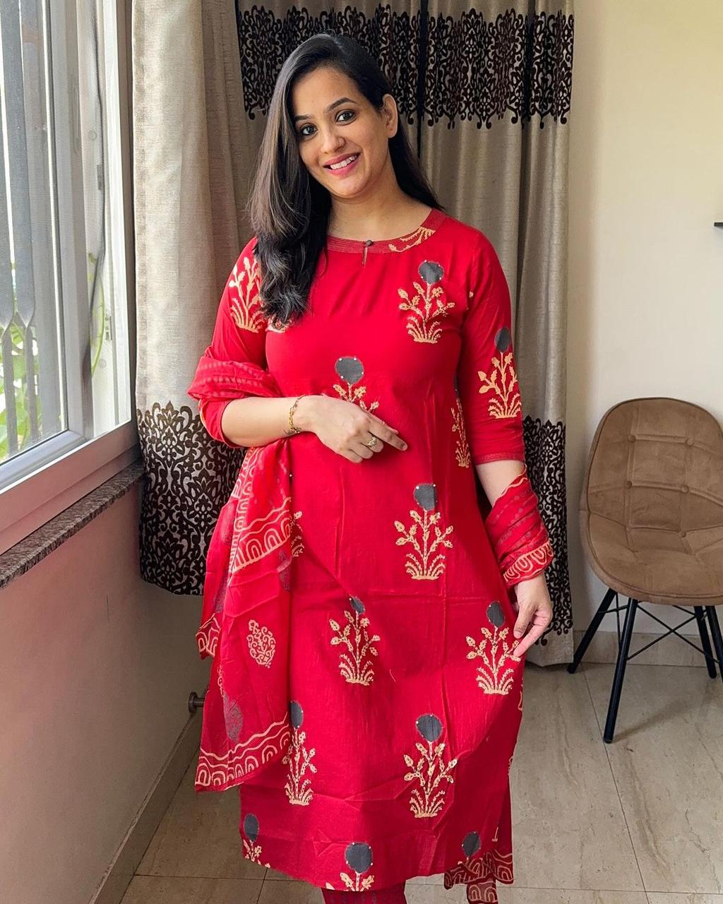 Red Cotton Printed Kurta Pant Set with Dupatta